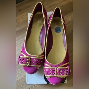 Nine West Magenta suede flats 6.5